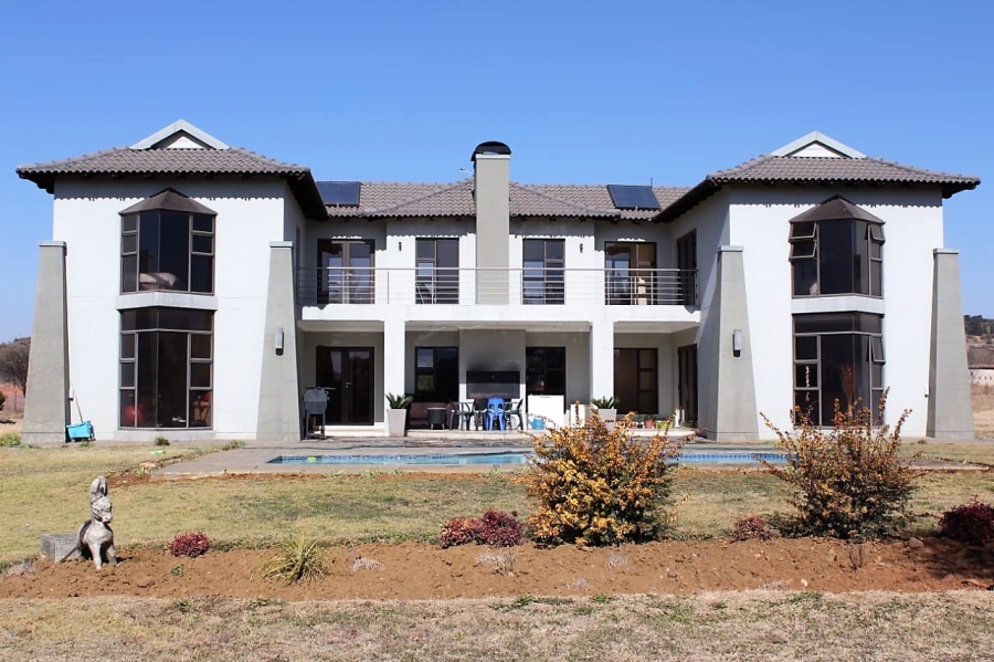 5 Bedroom Property for Sale in Blue Saddle Ranches Gauteng