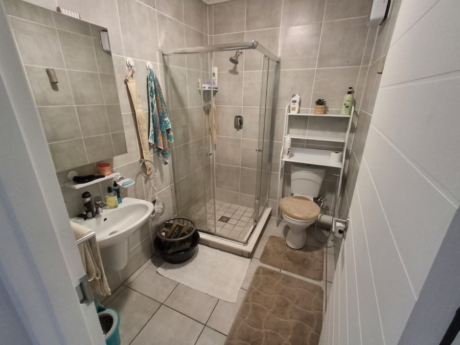 2 Bedroom Property for Sale in Lilianton Gauteng