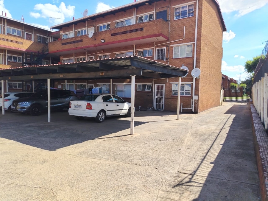 1 Bedroom Property for Sale in Primrose Gauteng