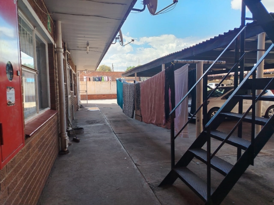 1 Bedroom Property for Sale in Primrose Gauteng