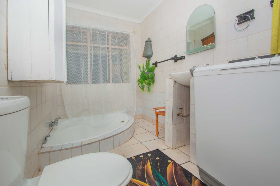 4 Bedroom Property for Sale in Krugersdorp West Gauteng