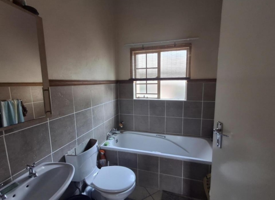 2 Bedroom Property for Sale in Rynfield Gauteng