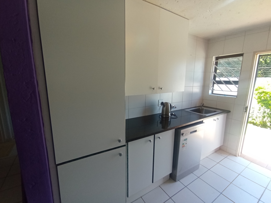2 Bedroom Property for Sale in Bassonia Gauteng