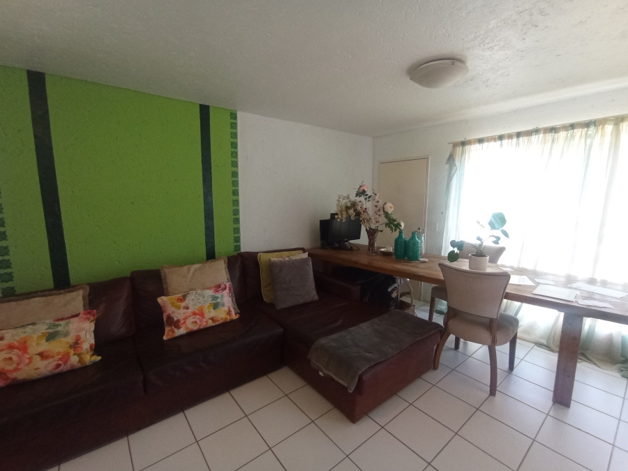 2 Bedroom Property for Sale in Bassonia Gauteng