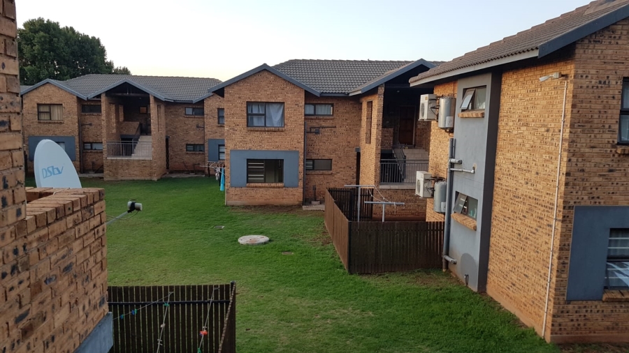 To Let 2 Bedroom Property for Rent in Comet Gauteng