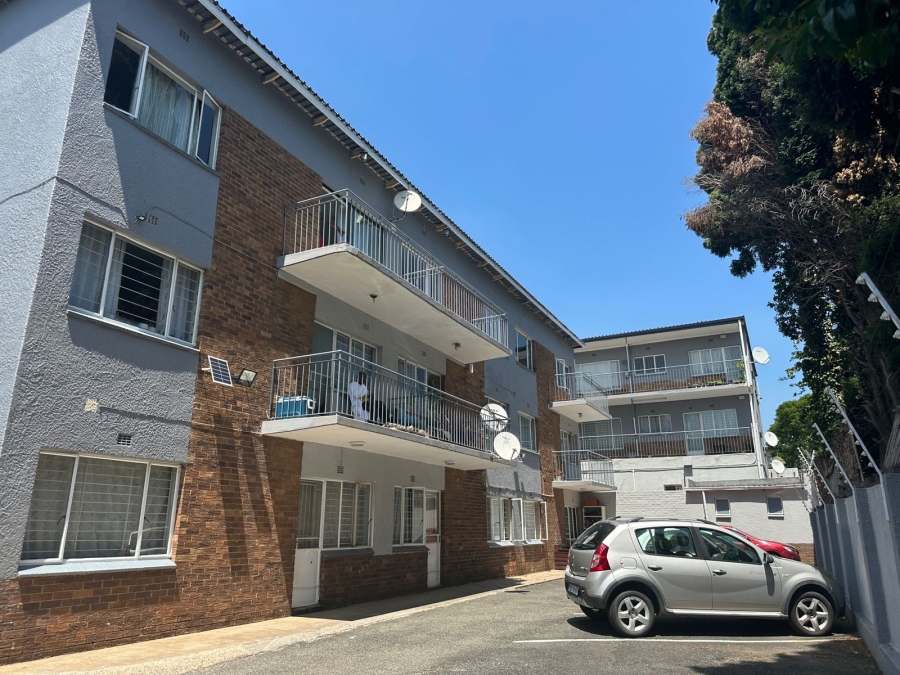 2 Bedroom Property for Sale in Blairgowrie Gauteng