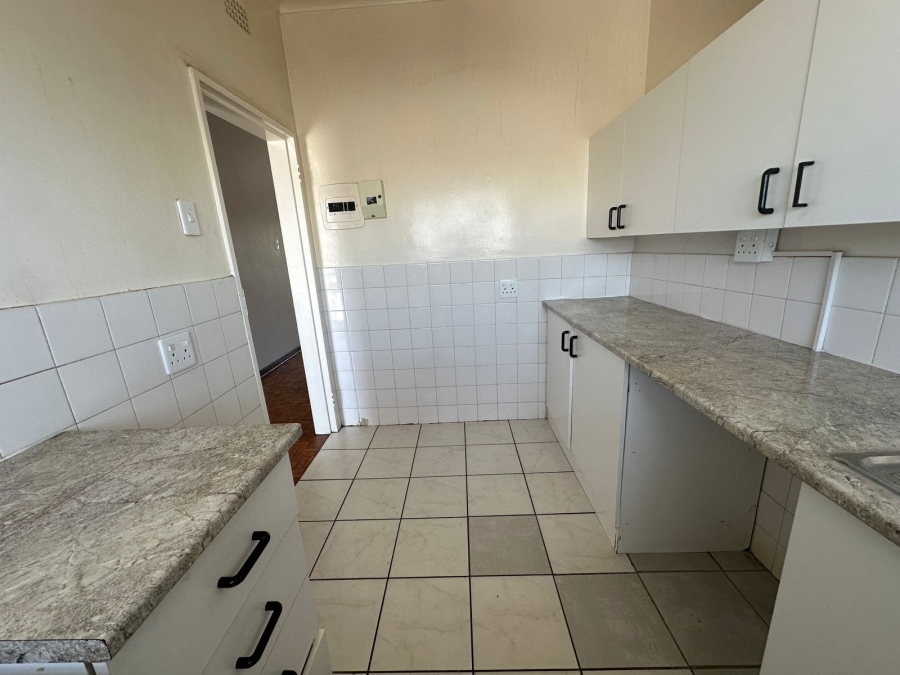 2 Bedroom Property for Sale in Blairgowrie Gauteng