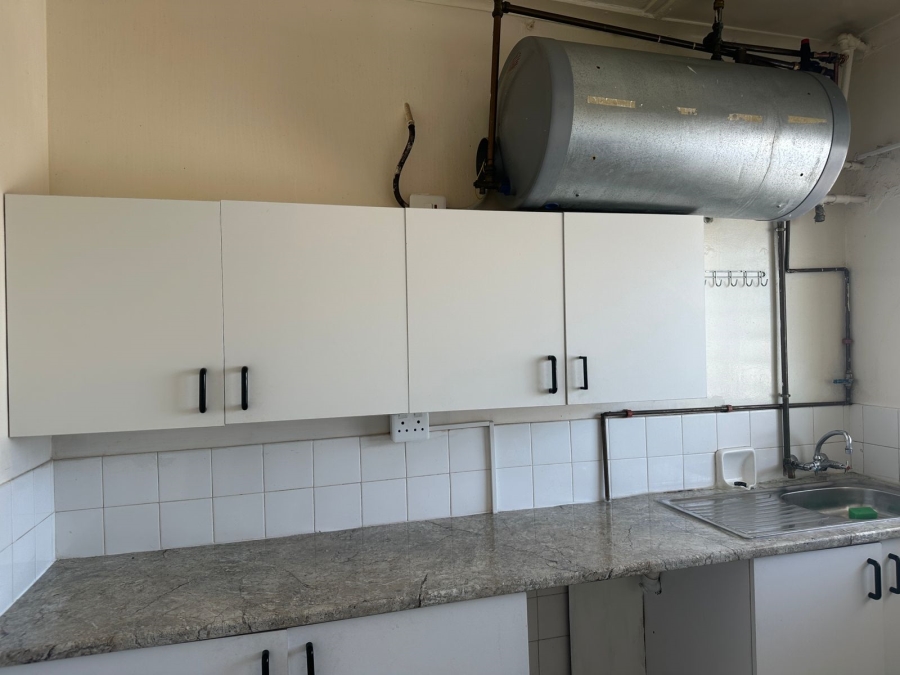 2 Bedroom Property for Sale in Blairgowrie Gauteng