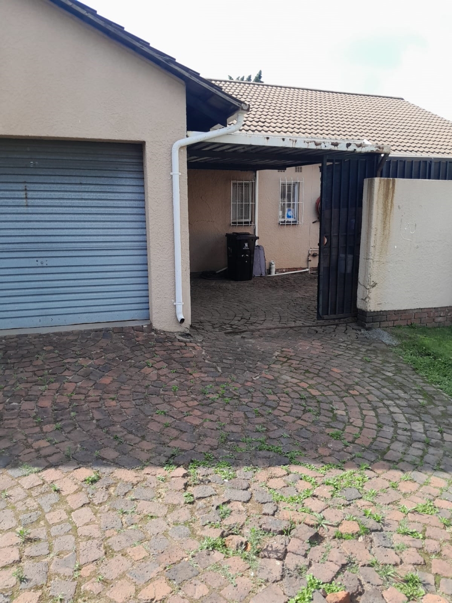 3 Bedroom Property for Sale in Cresslawn Gauteng