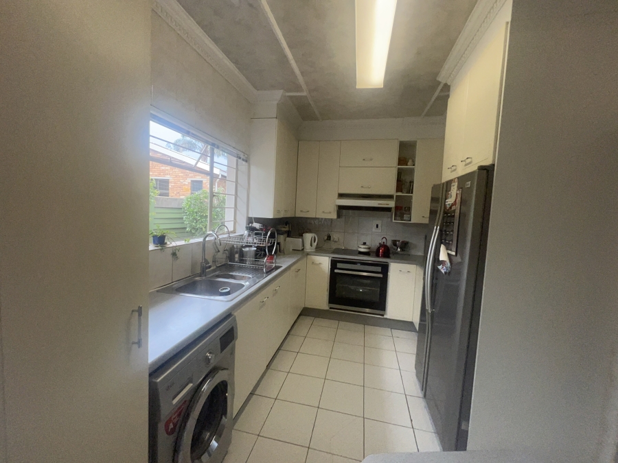 4 Bedroom Property for Sale in Florida Glen Gauteng