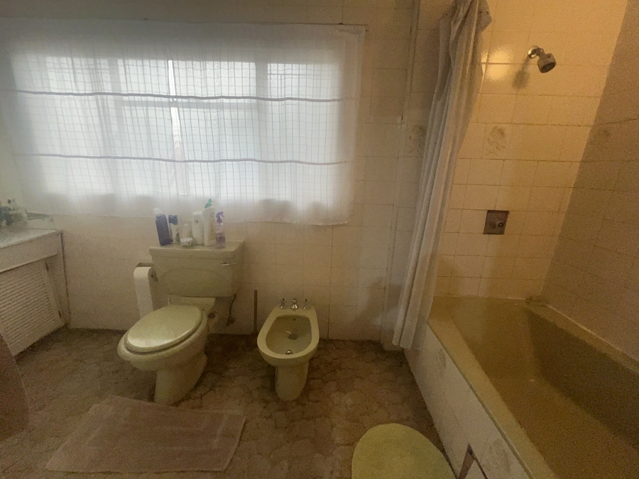 4 Bedroom Property for Sale in Florida Glen Gauteng