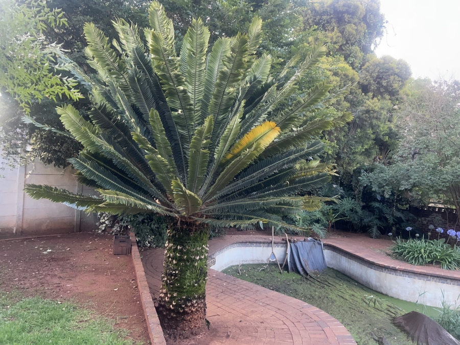 4 Bedroom Property for Sale in Florida Glen Gauteng