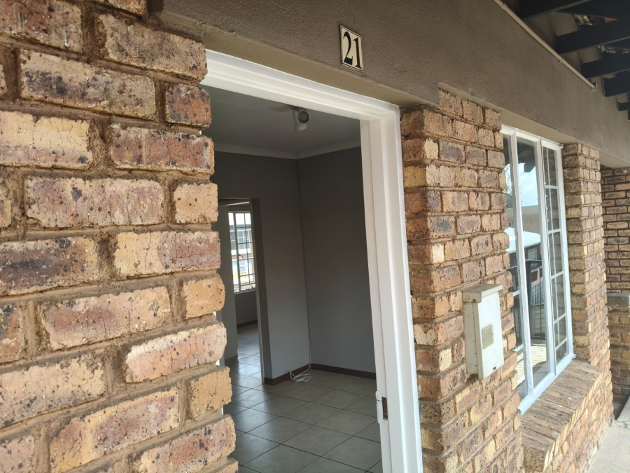 1 Bedroom Property for Sale in Kempton Park Ext 1 Gauteng