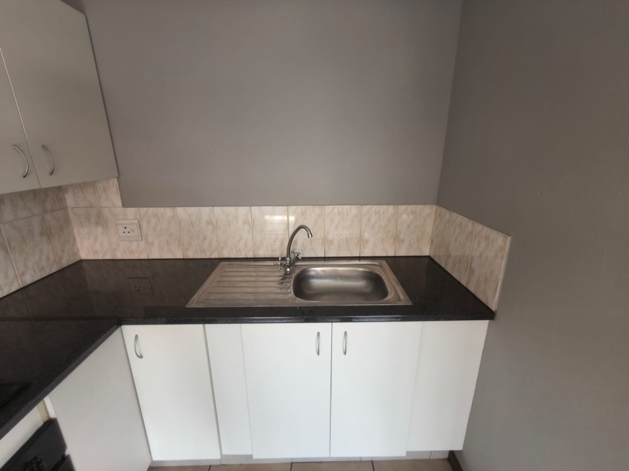 1 Bedroom Property for Sale in Kempton Park Ext 1 Gauteng