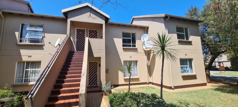 To Let 2 Bedroom Property for Rent in Pomona Gauteng