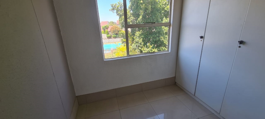 To Let 2 Bedroom Property for Rent in Pomona Gauteng