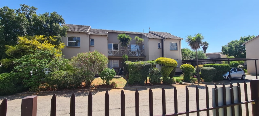 To Let 2 Bedroom Property for Rent in Pomona Gauteng