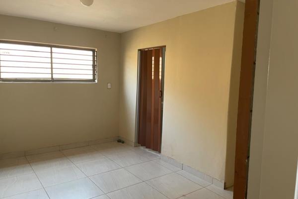 1 Bedroom Property for Sale in Jabulani Gauteng