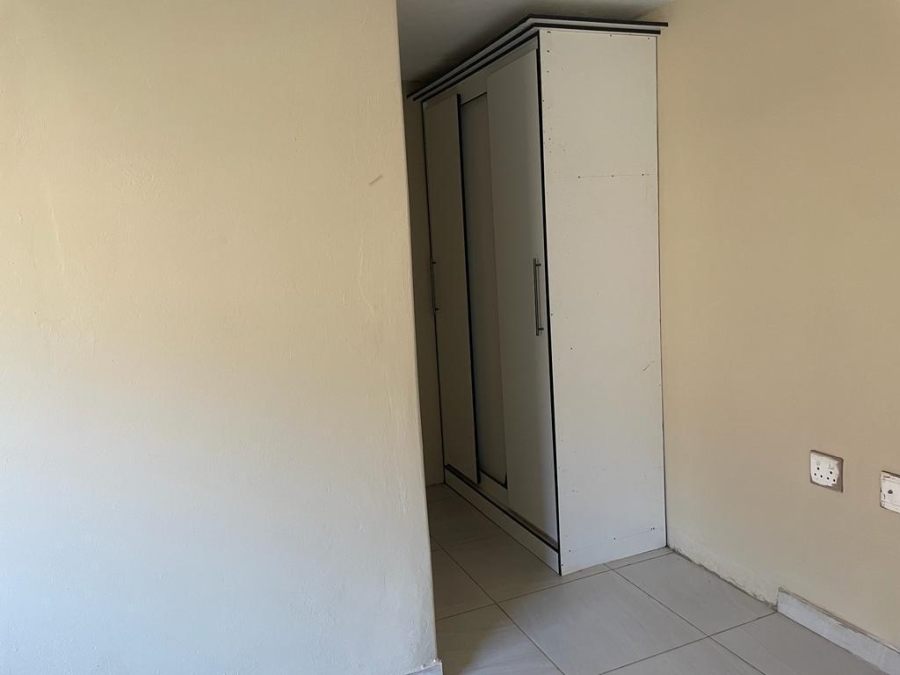 1 Bedroom Property for Sale in Jabulani Gauteng