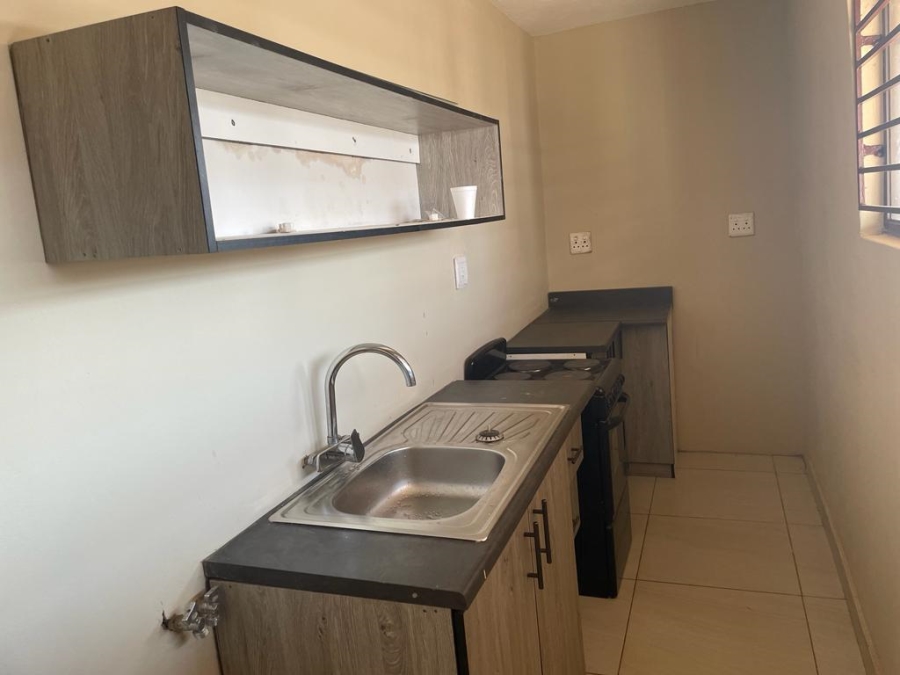 1 Bedroom Property for Sale in Jabulani Gauteng