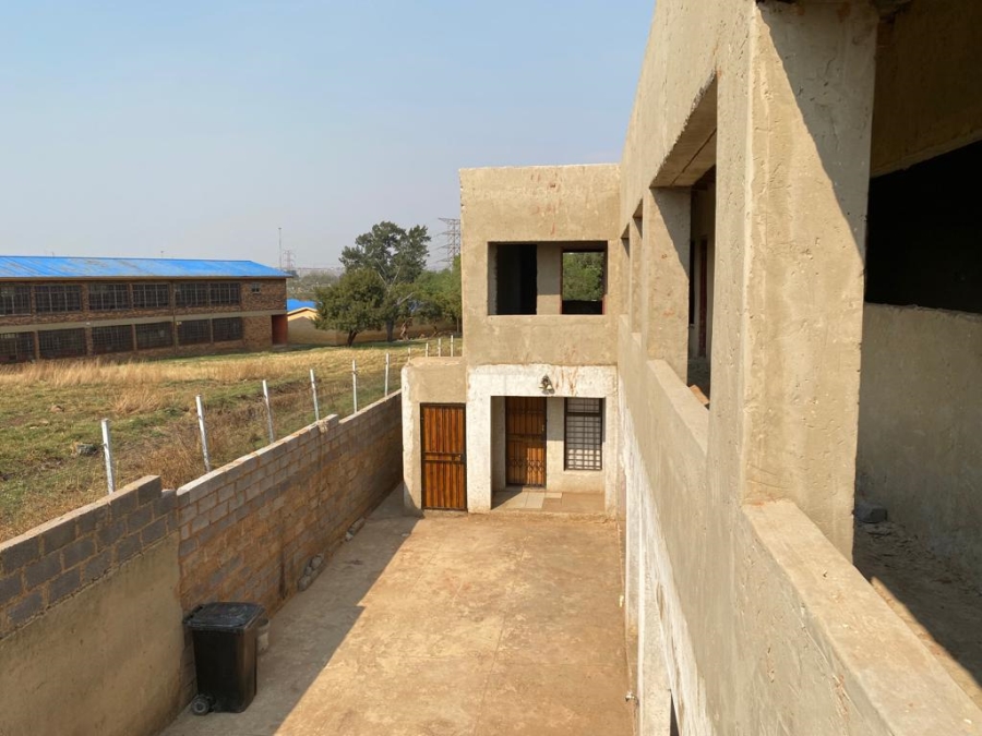 1 Bedroom Property for Sale in Jabulani Gauteng