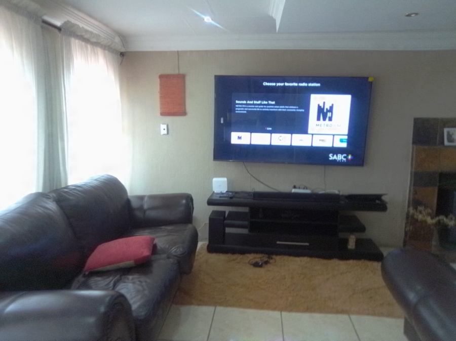3 Bedroom Property for Sale in Dalpark Gauteng