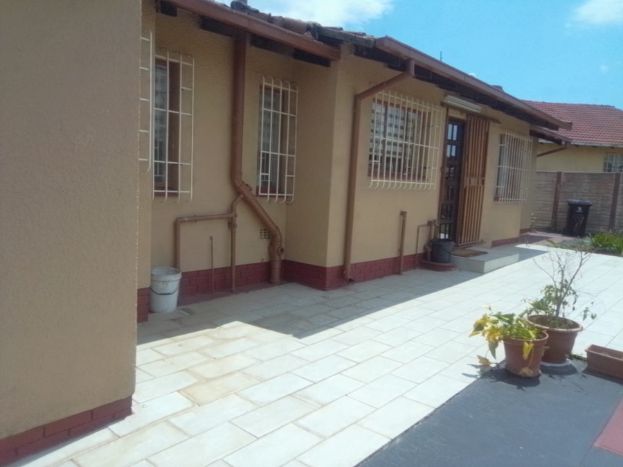 3 Bedroom Property for Sale in Dalpark Gauteng