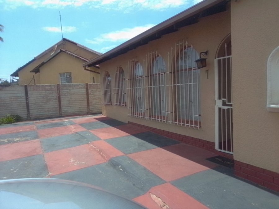 3 Bedroom Property for Sale in Dalpark Gauteng