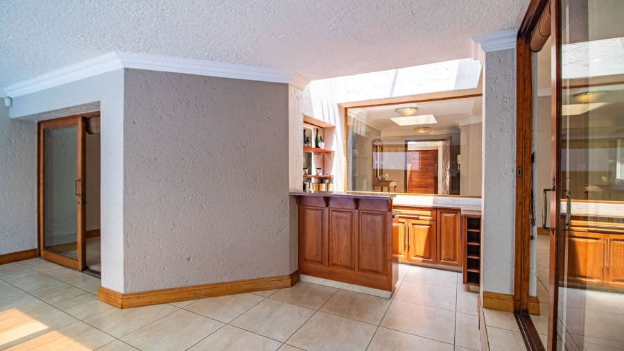 3 Bedroom Property for Sale in Bedfordview Gauteng