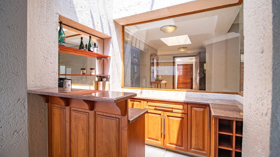 3 Bedroom Property for Sale in Bedfordview Gauteng