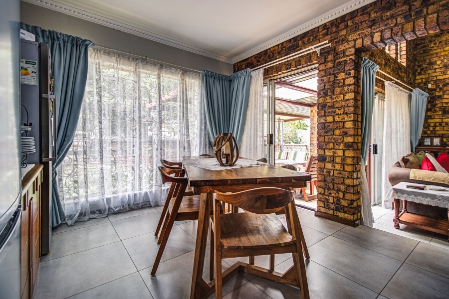 3 Bedroom Property for Sale in Glen Marais Gauteng