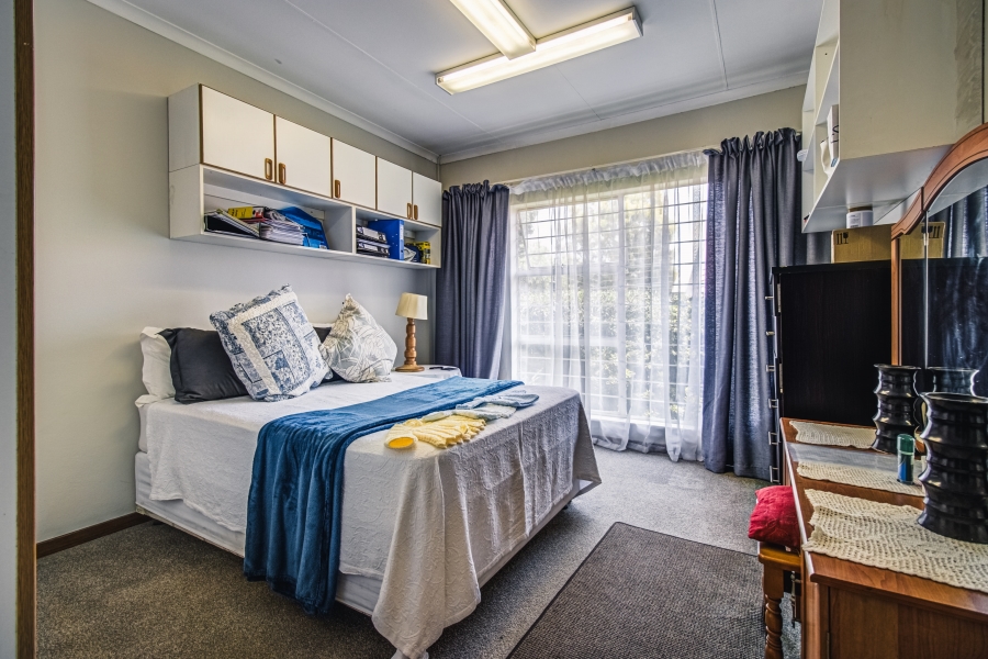 3 Bedroom Property for Sale in Glen Marais Gauteng