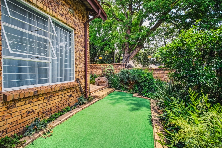 3 Bedroom Property for Sale in Glen Marais Gauteng