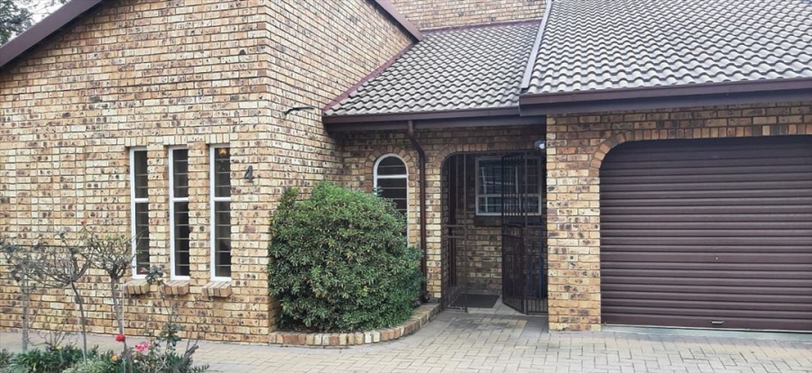 3 Bedroom Property for Sale in Glen Marais Gauteng