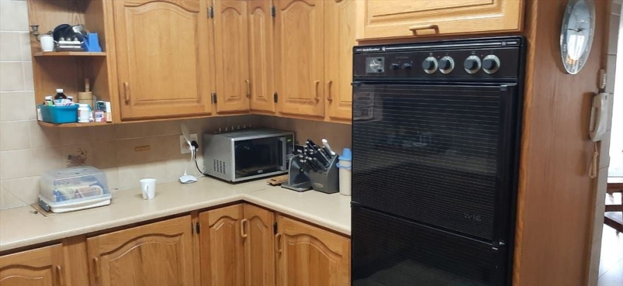 3 Bedroom Property for Sale in Glen Marais Gauteng