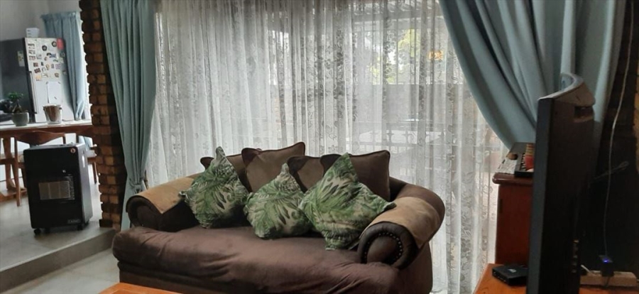 3 Bedroom Property for Sale in Glen Marais Gauteng