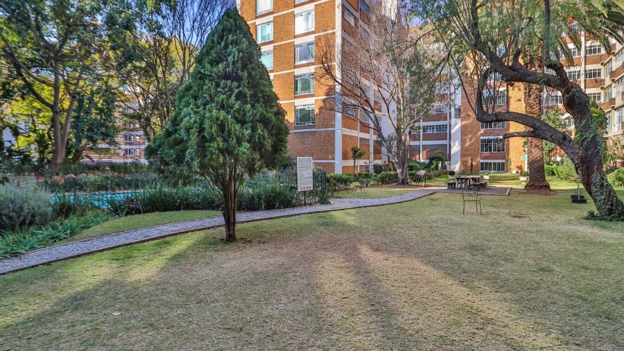 2 Bedroom Property for Sale in Killarney Gauteng