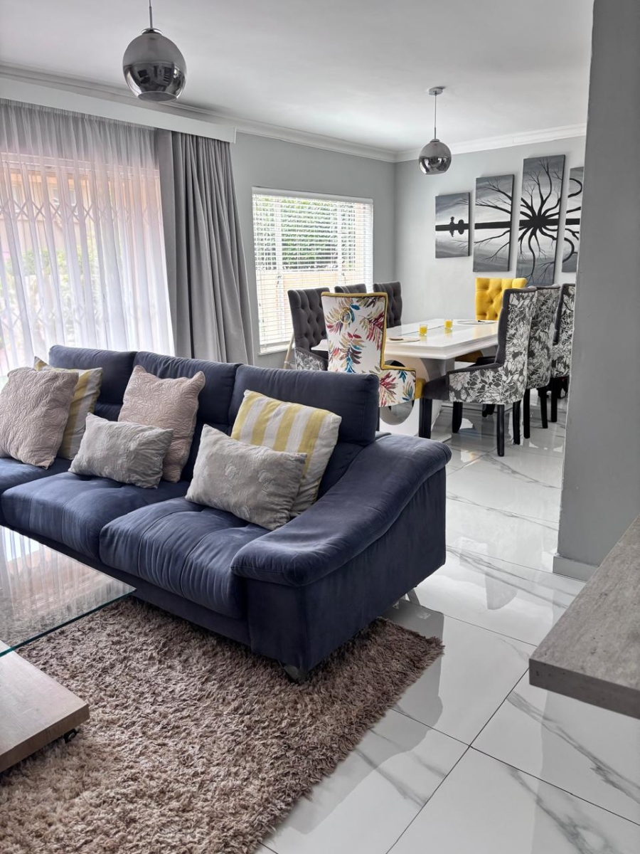 3 Bedroom Property for Sale in Edleen Gauteng
