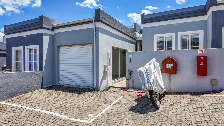 2 Bedroom Property for Sale in President Ridge Gauteng