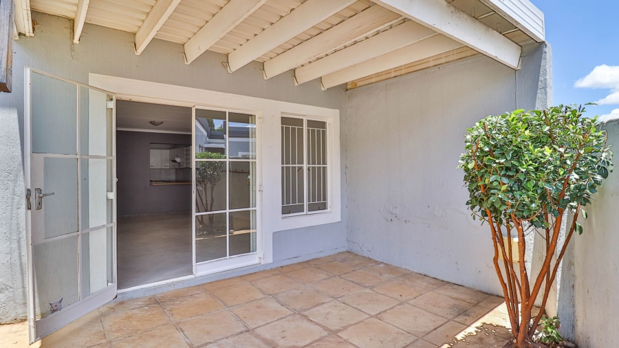 2 Bedroom Property for Sale in President Ridge Gauteng