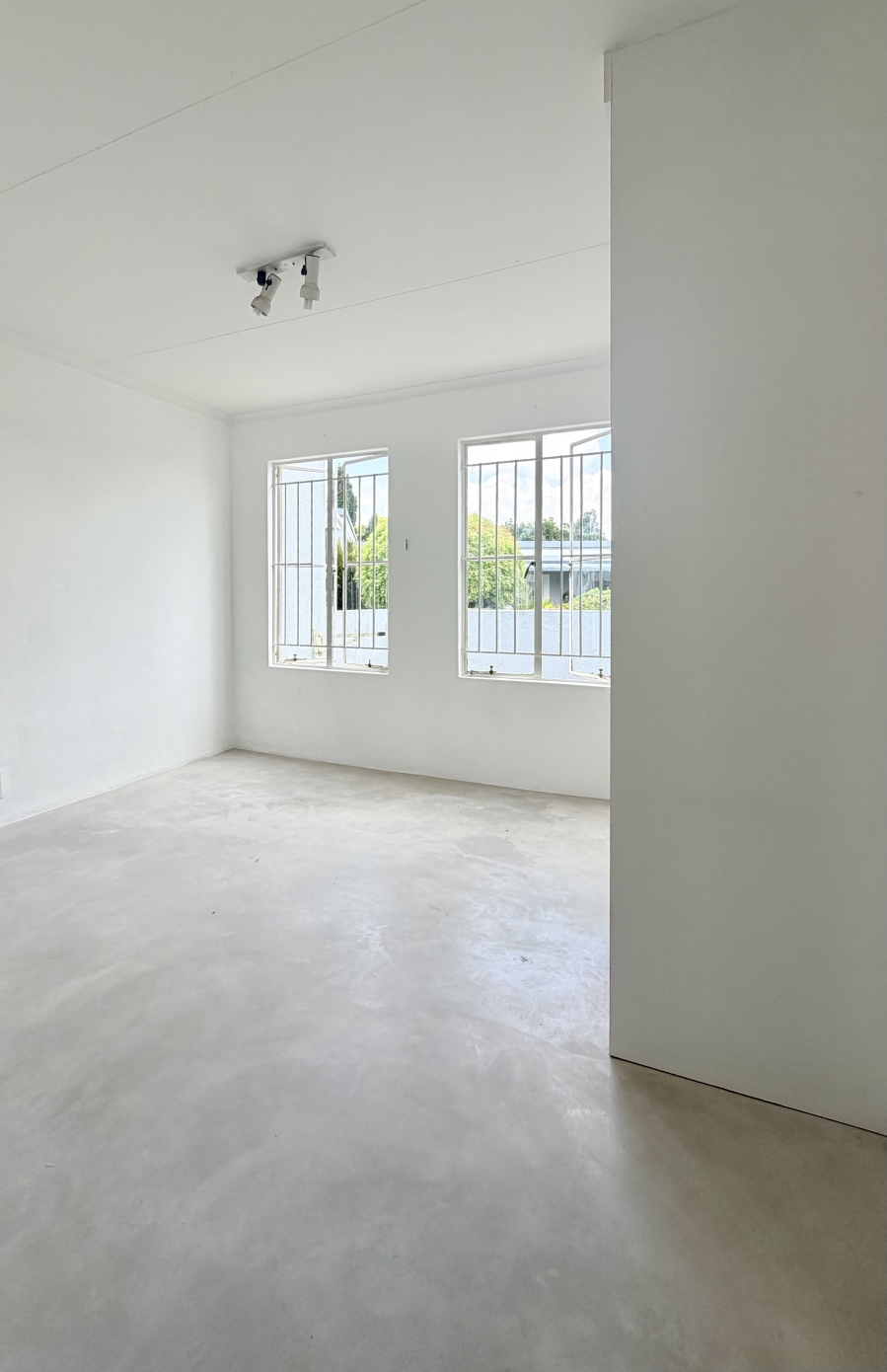 2 Bedroom Property for Sale in President Ridge Gauteng