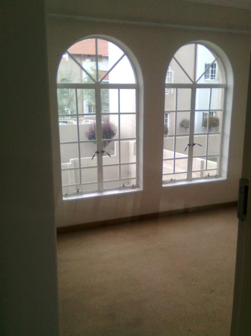 To Let 2 Bedroom Property for Rent in Erand Gardens Gauteng