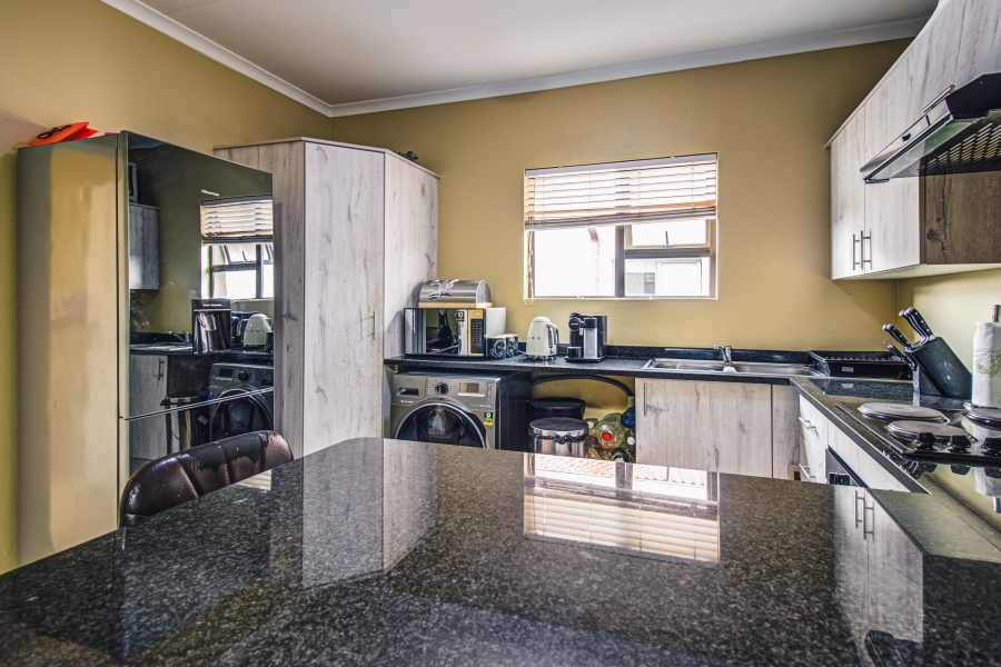 2 Bedroom Property for Sale in Brentwood Gauteng