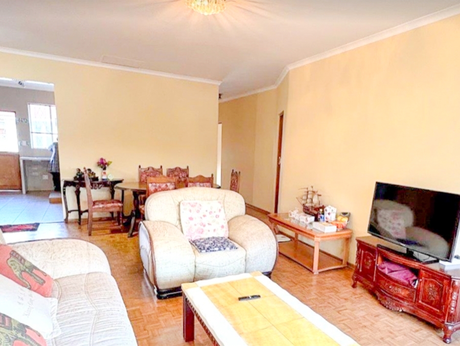 3 Bedroom Property for Sale in Cheltondale Gauteng