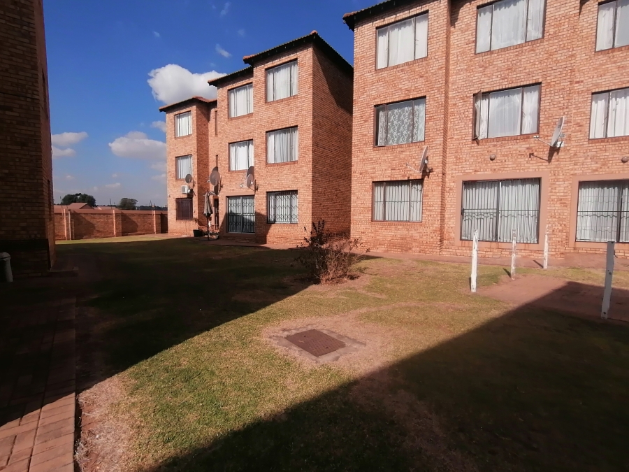 2 Bedroom Property for Sale in Greenhills Ext 3 Gauteng