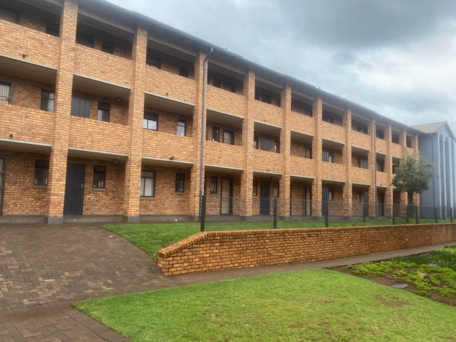 1 Bedroom Property for Sale in Sky City Gauteng