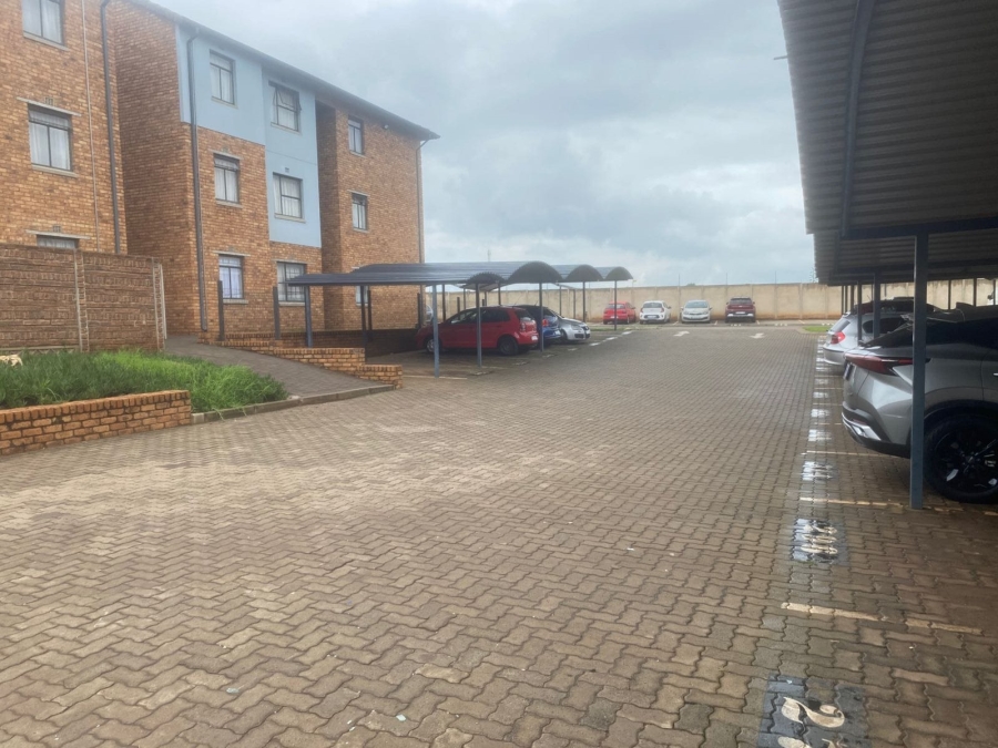 1 Bedroom Property for Sale in Sky City Gauteng