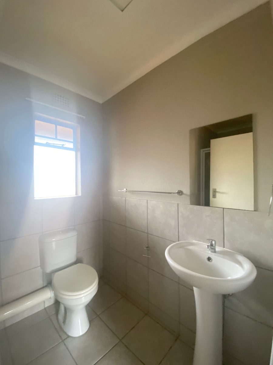 1 Bedroom Property for Sale in Sky City Gauteng