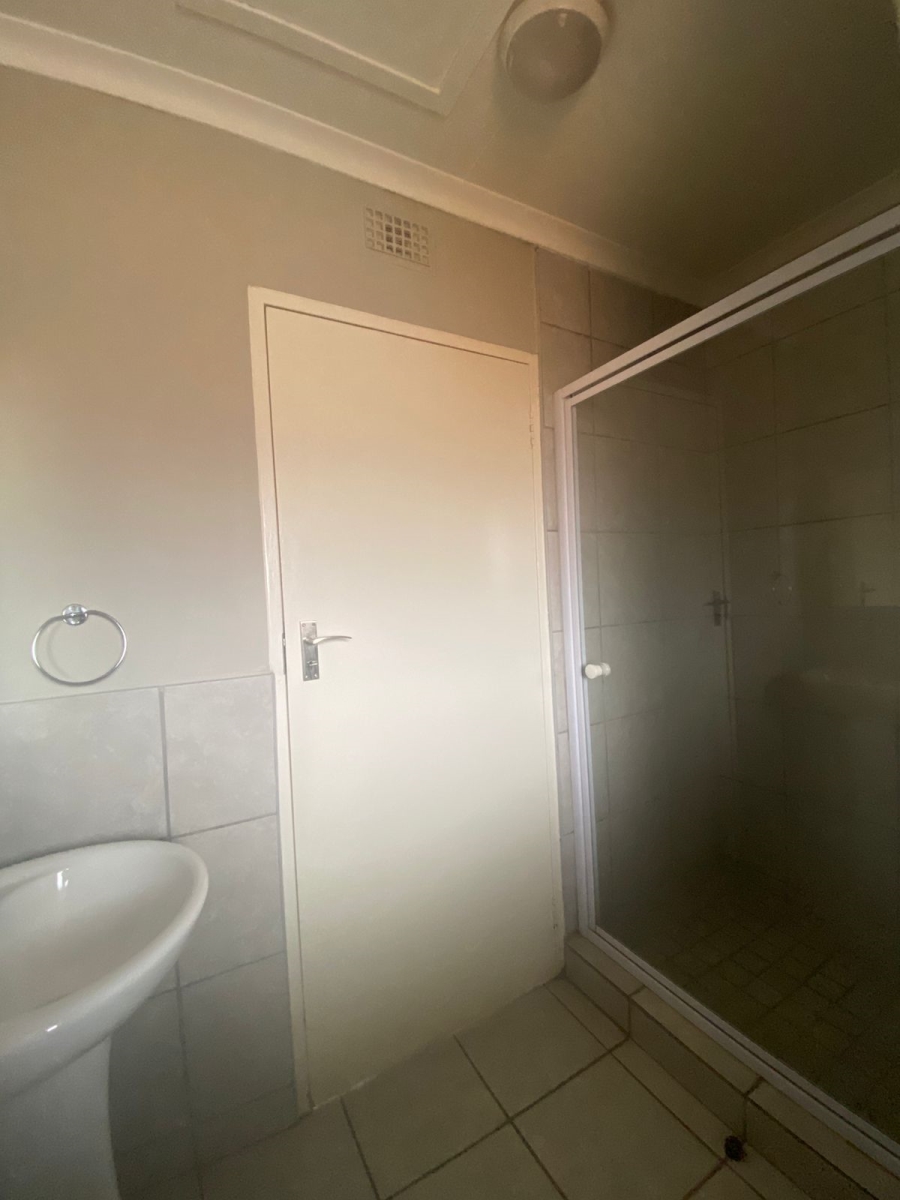 1 Bedroom Property for Sale in Sky City Gauteng