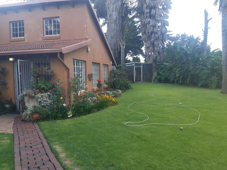 3 Bedroom Property for Sale in Bonaero Park Gauteng